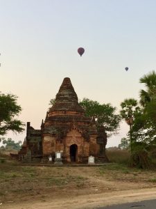circuit-sejour-voyage-birmanie-bagan survol mongolfiere