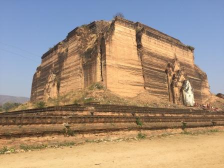 Visite du site de Mingun en Birmanie
